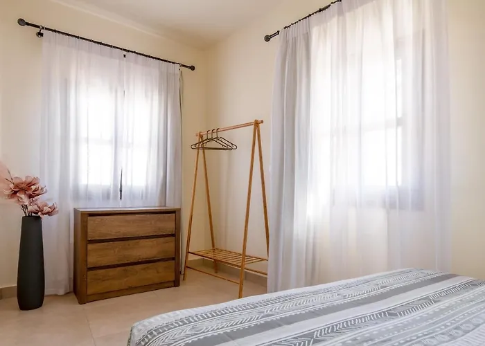 To Rodi * Rhodes City